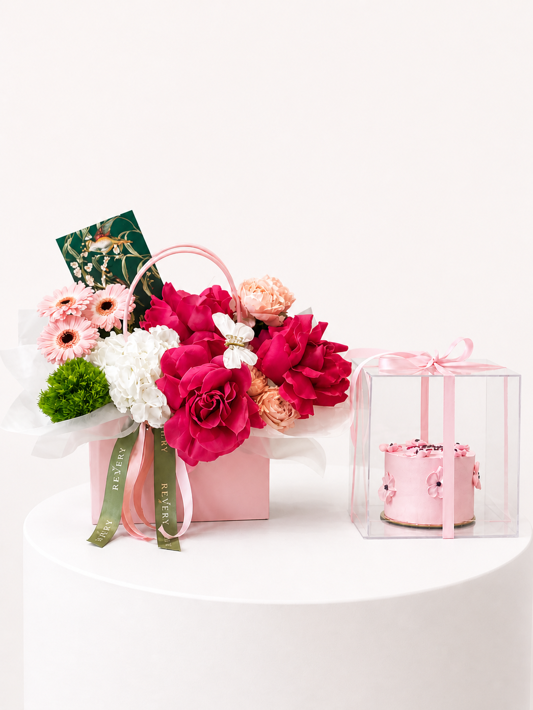 Petit Atelier — Cake & Flowers