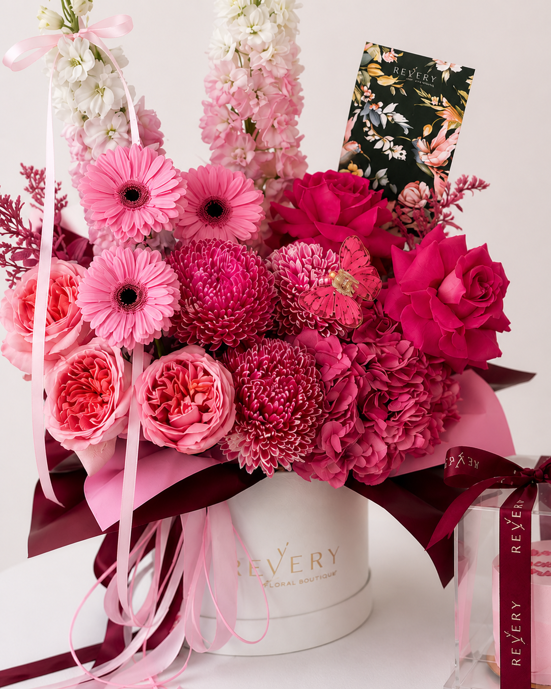 Salon Rosé — Cake & Flowers