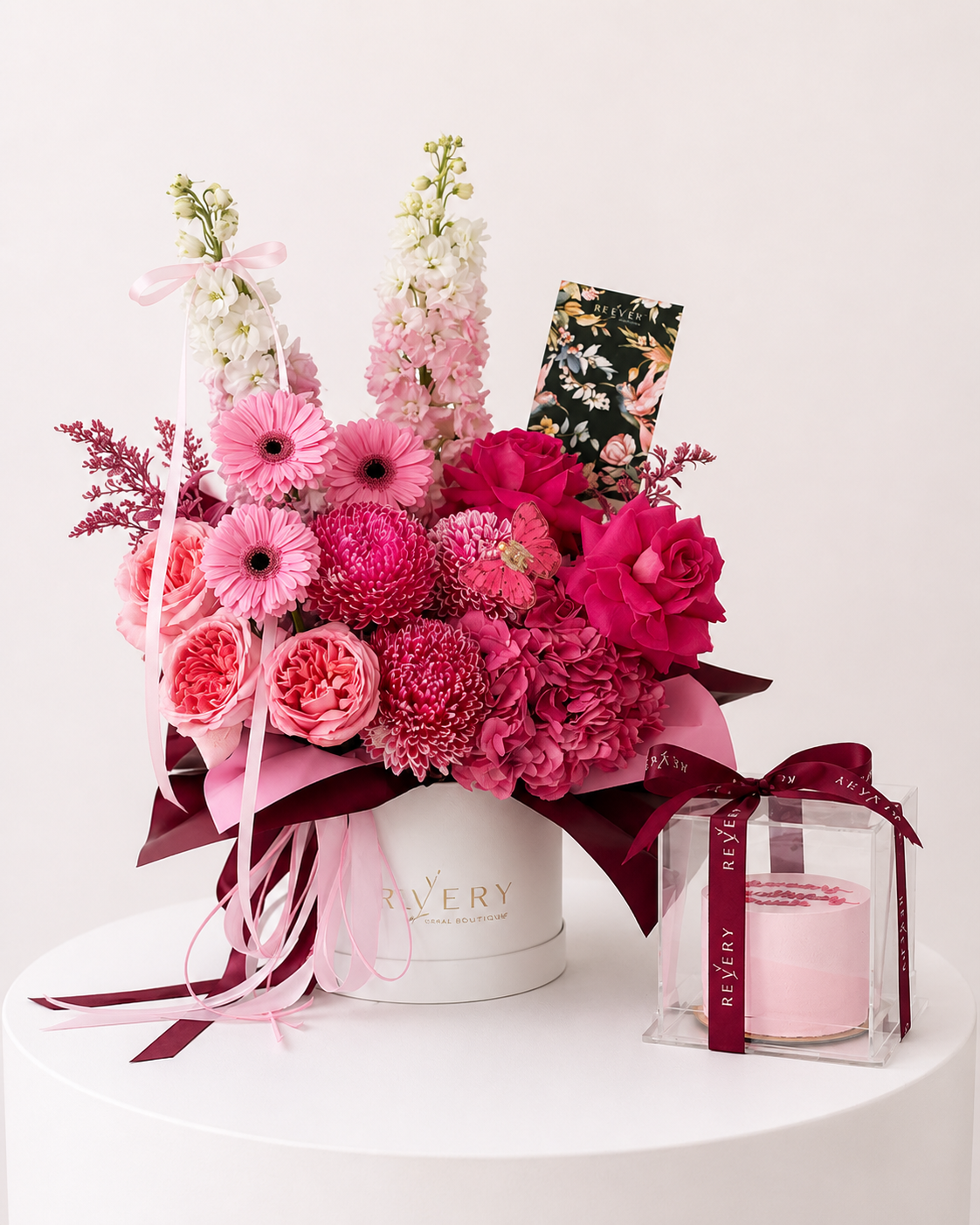 Salon Rosé — Cake & Flowers