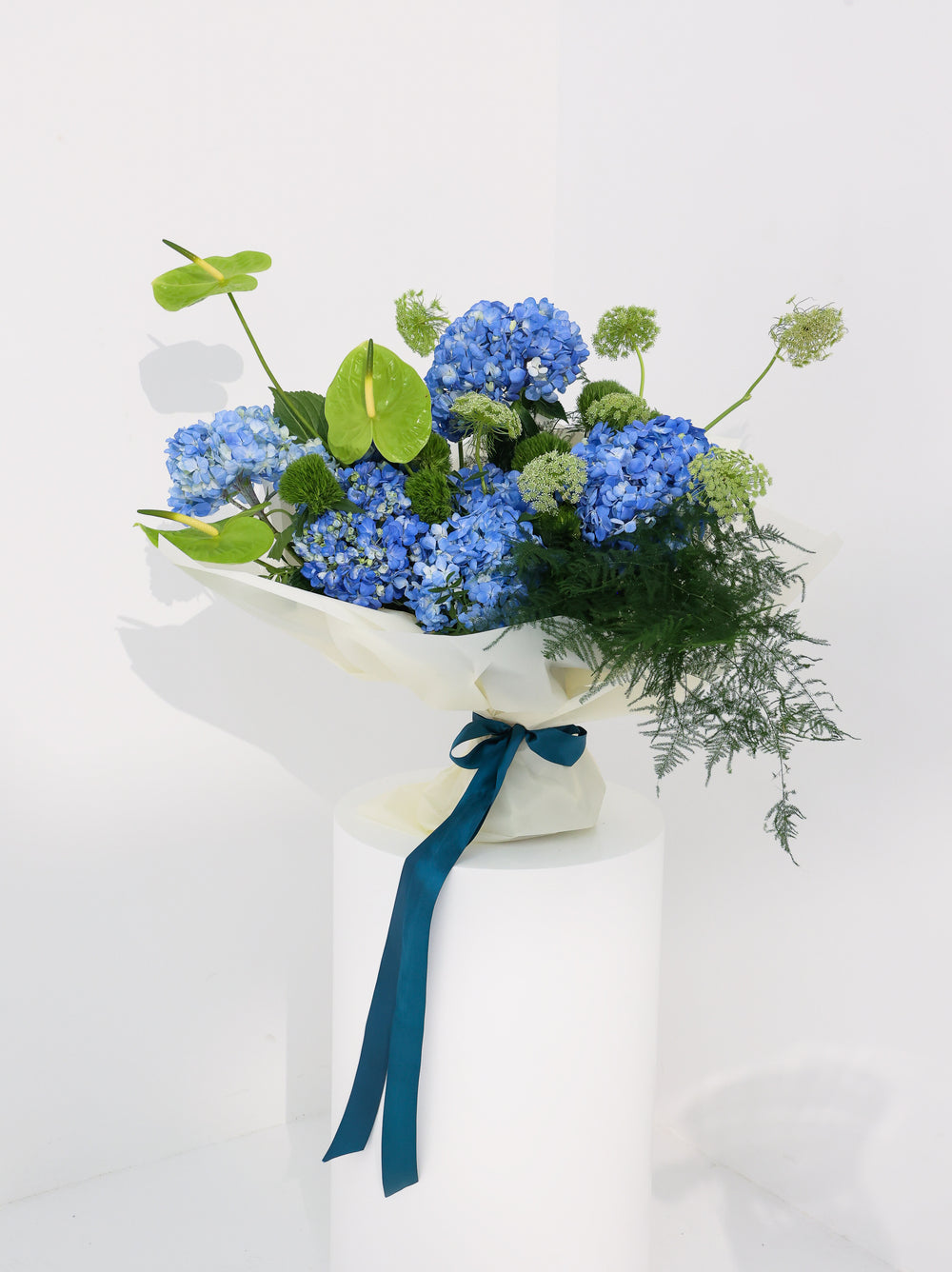 Blue Motion - Revery flowers