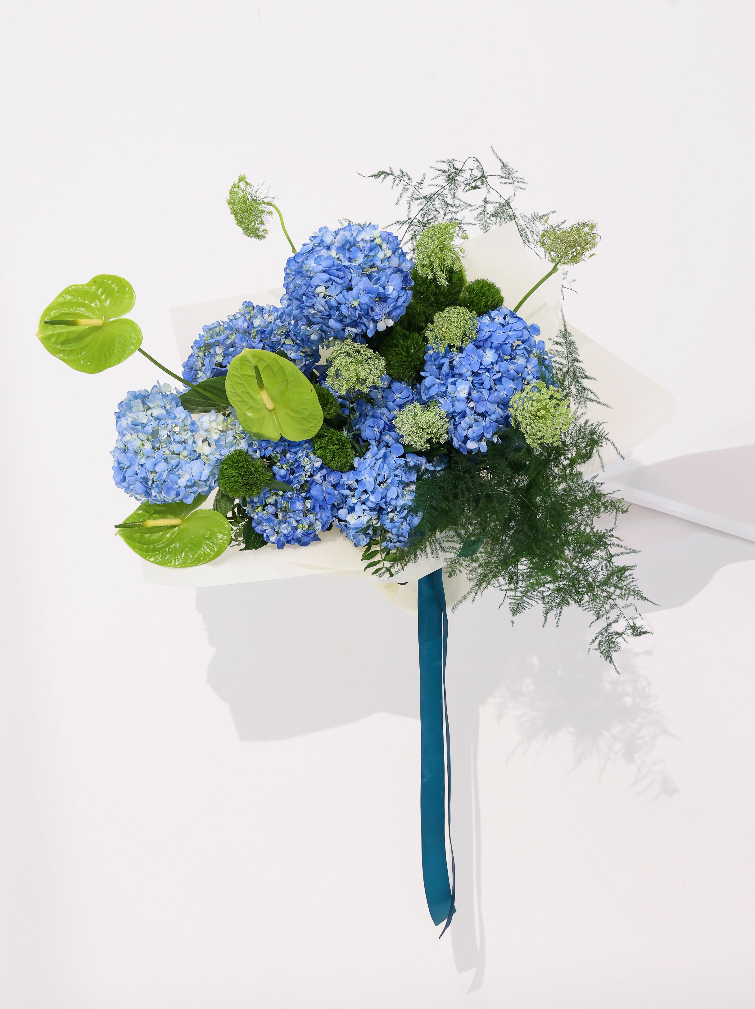 Blue Motion - Revery flowers