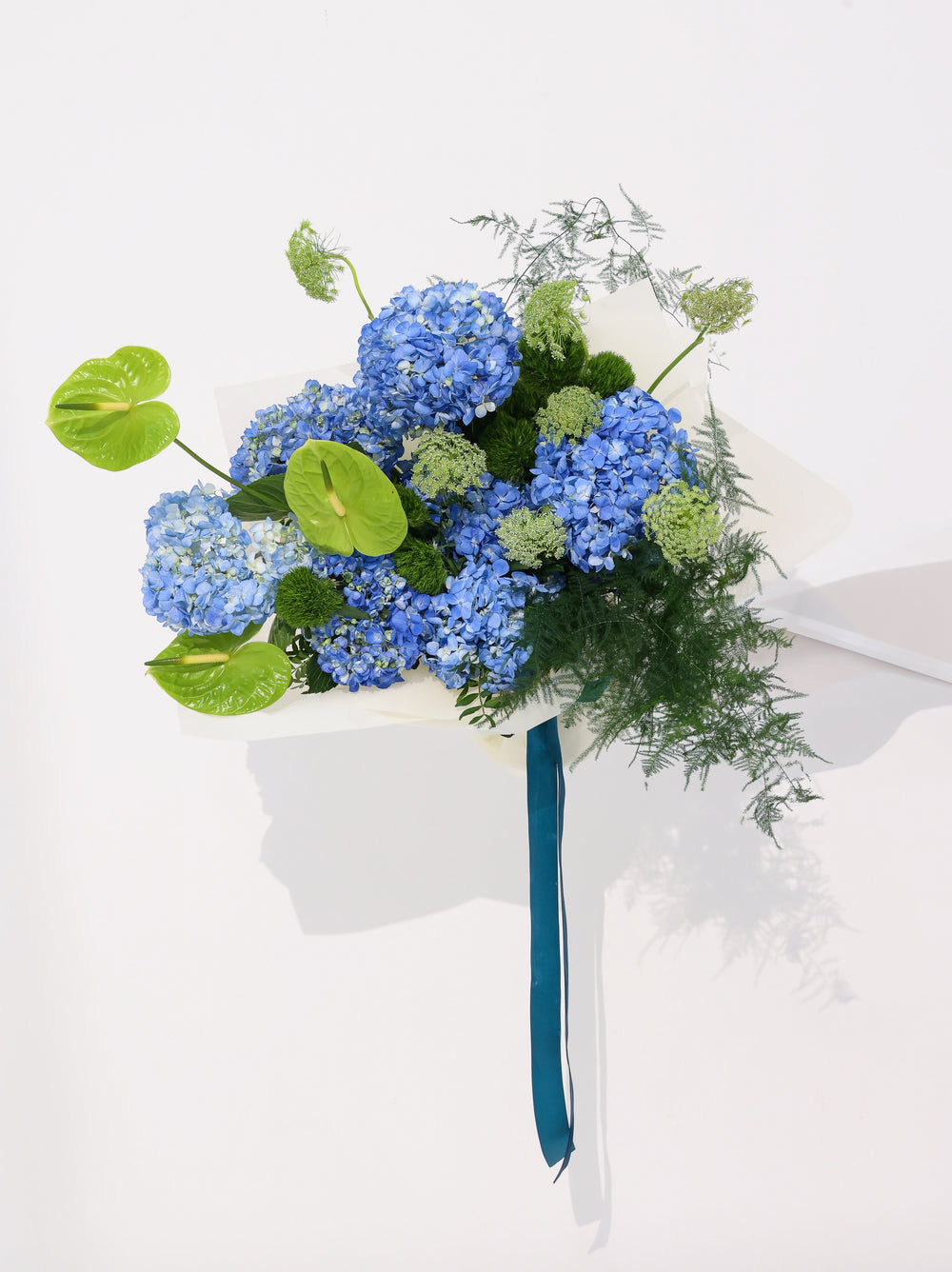 Blue Motion - Revery flowers